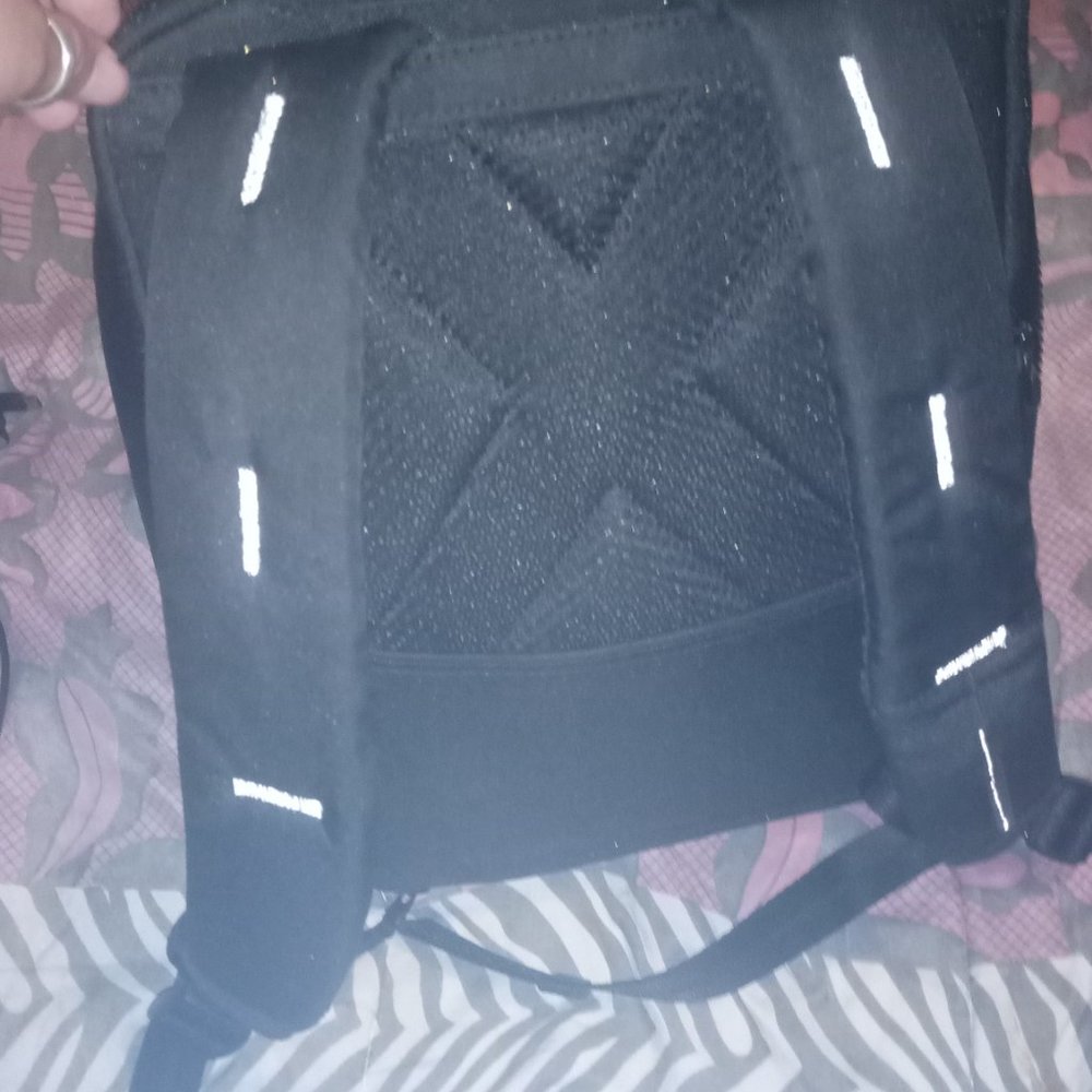 Tumi backpack - Picture 5 of 9